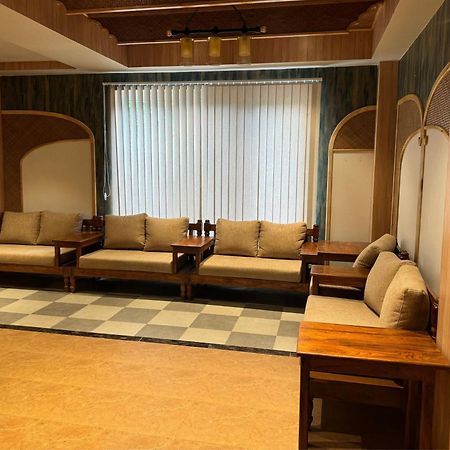 Hotel Vistara Катманду Экстерьер фото