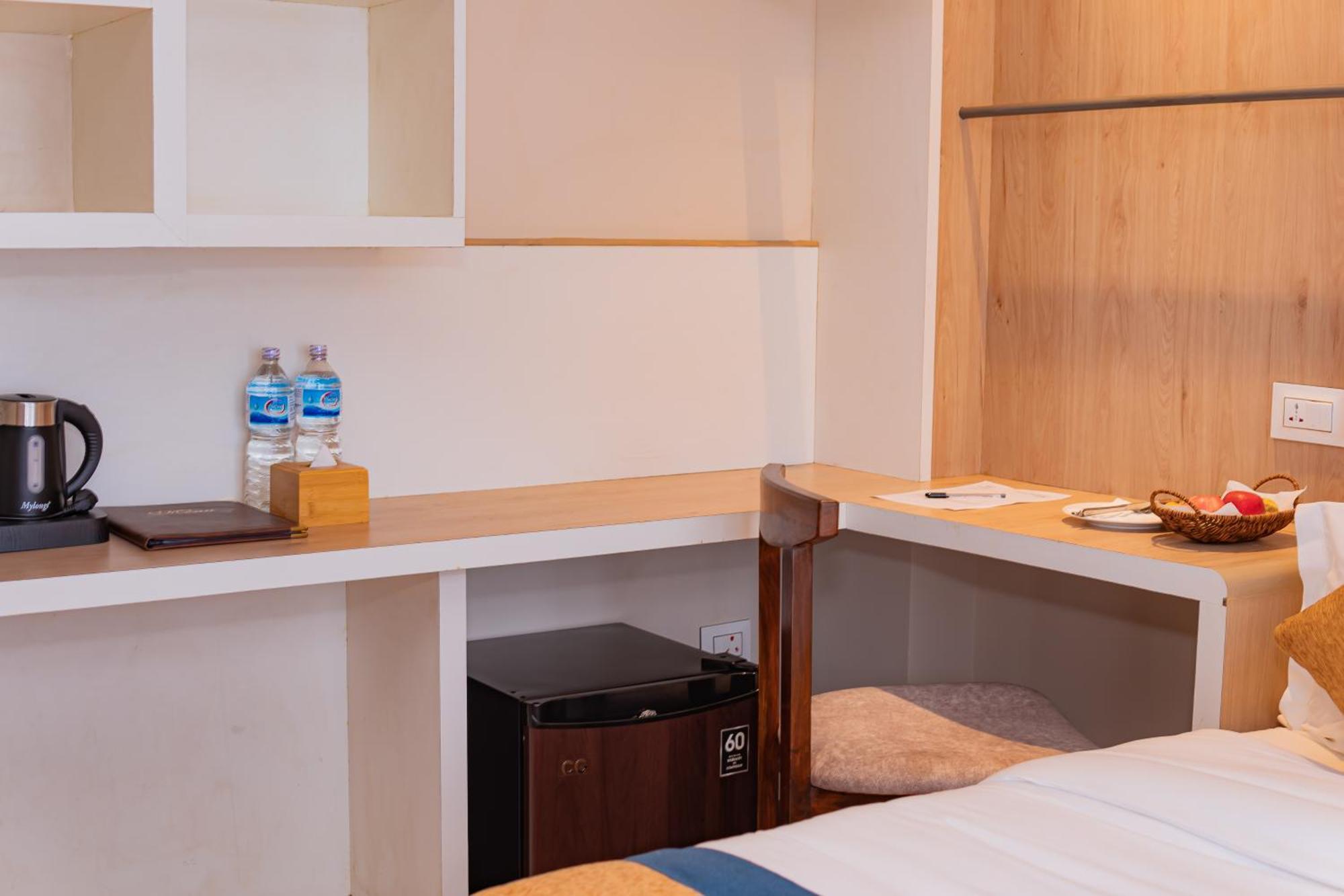 Hotel Vistara Катманду Экстерьер фото