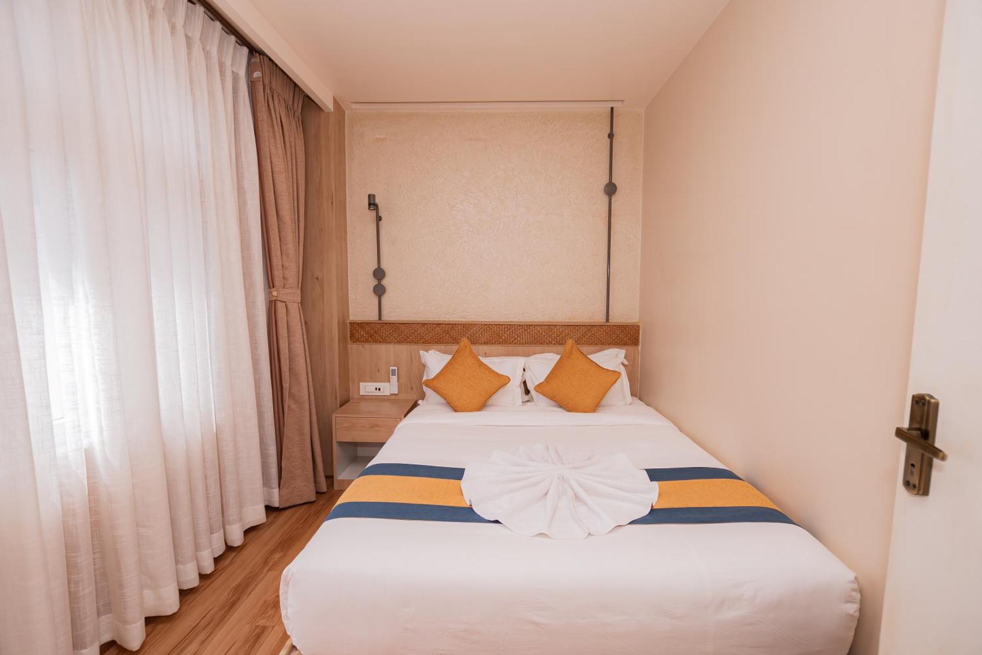 Hotel Vistara Катманду Экстерьер фото